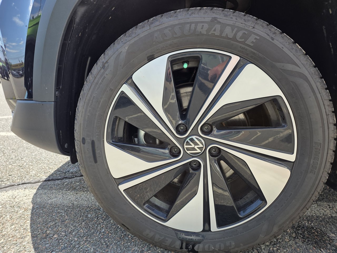 Volkswagen Taos HIGHLINE 2024