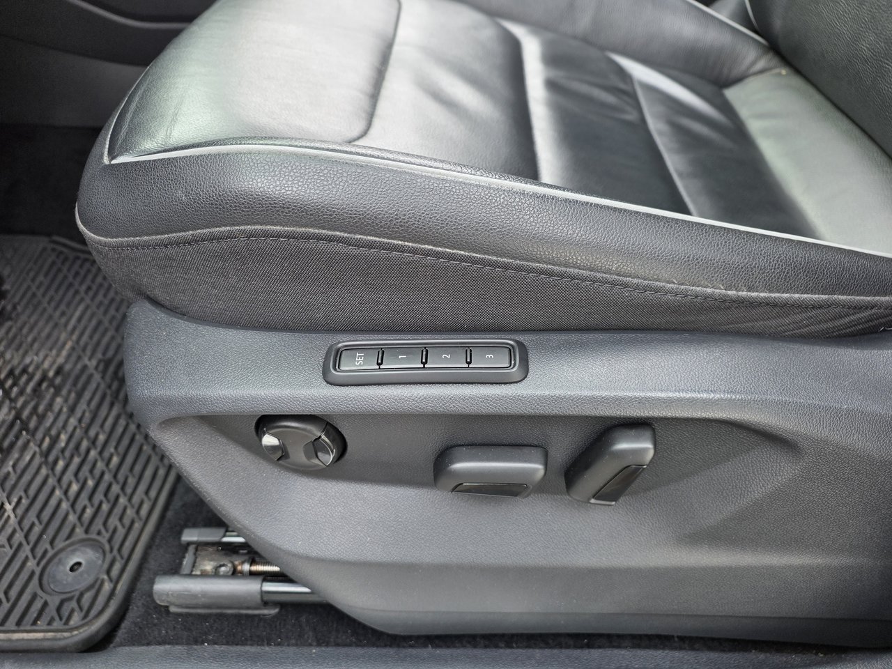 2020 Volkswagen Tiguan HIGHLINE