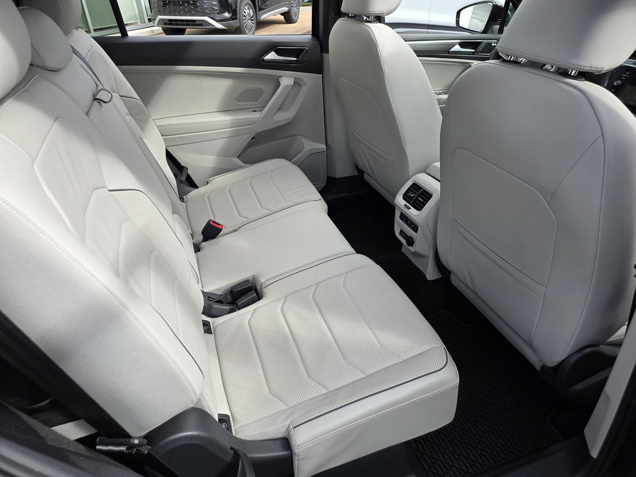Volkswagen Tiguan HIGHLINE R-LINE 2023