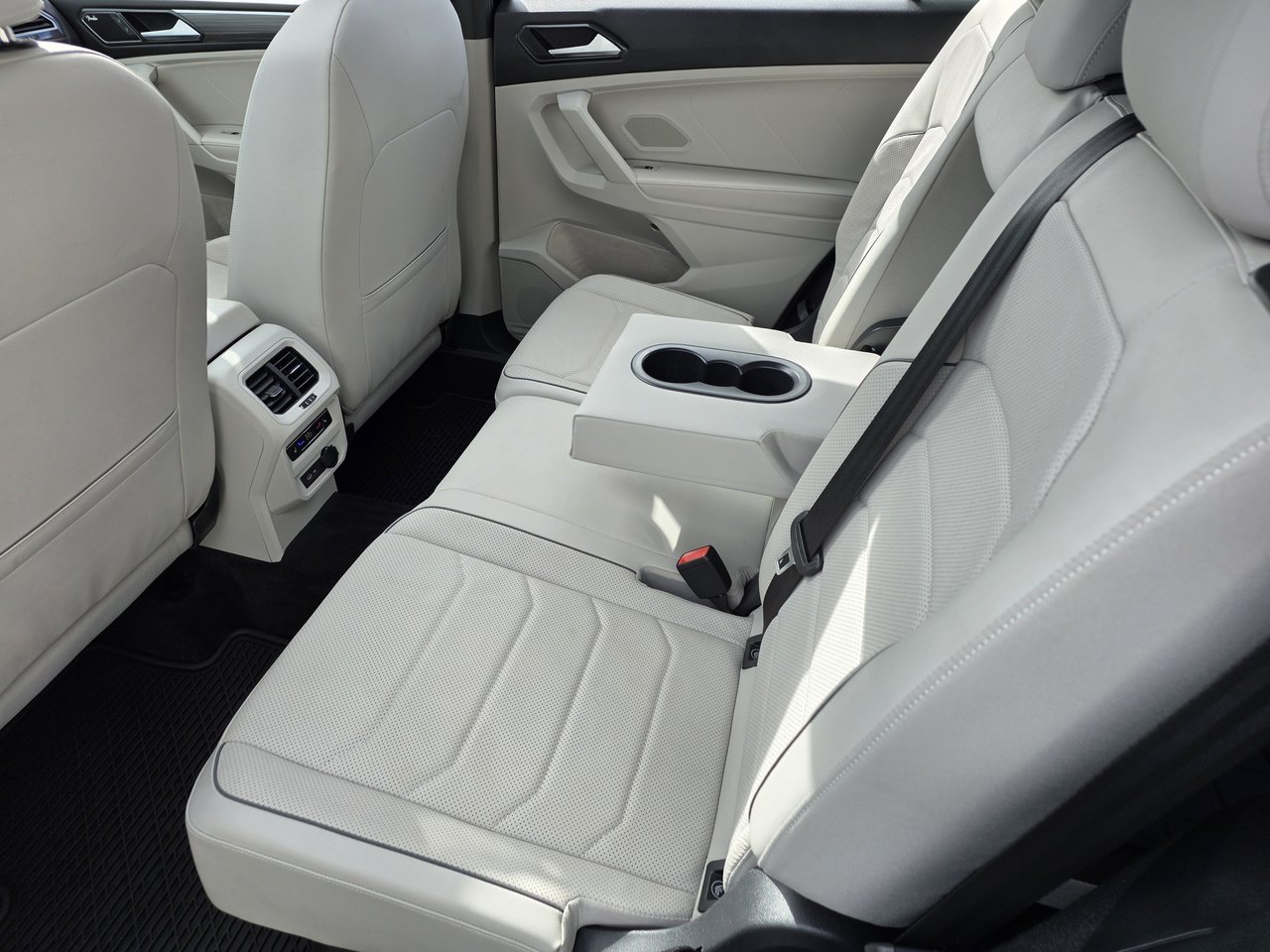 Volkswagen Tiguan HIGHLINE R-LINE 2023