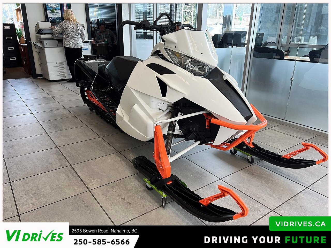 2015 Arctic Cat M-8000 SNOWMOBILE-0