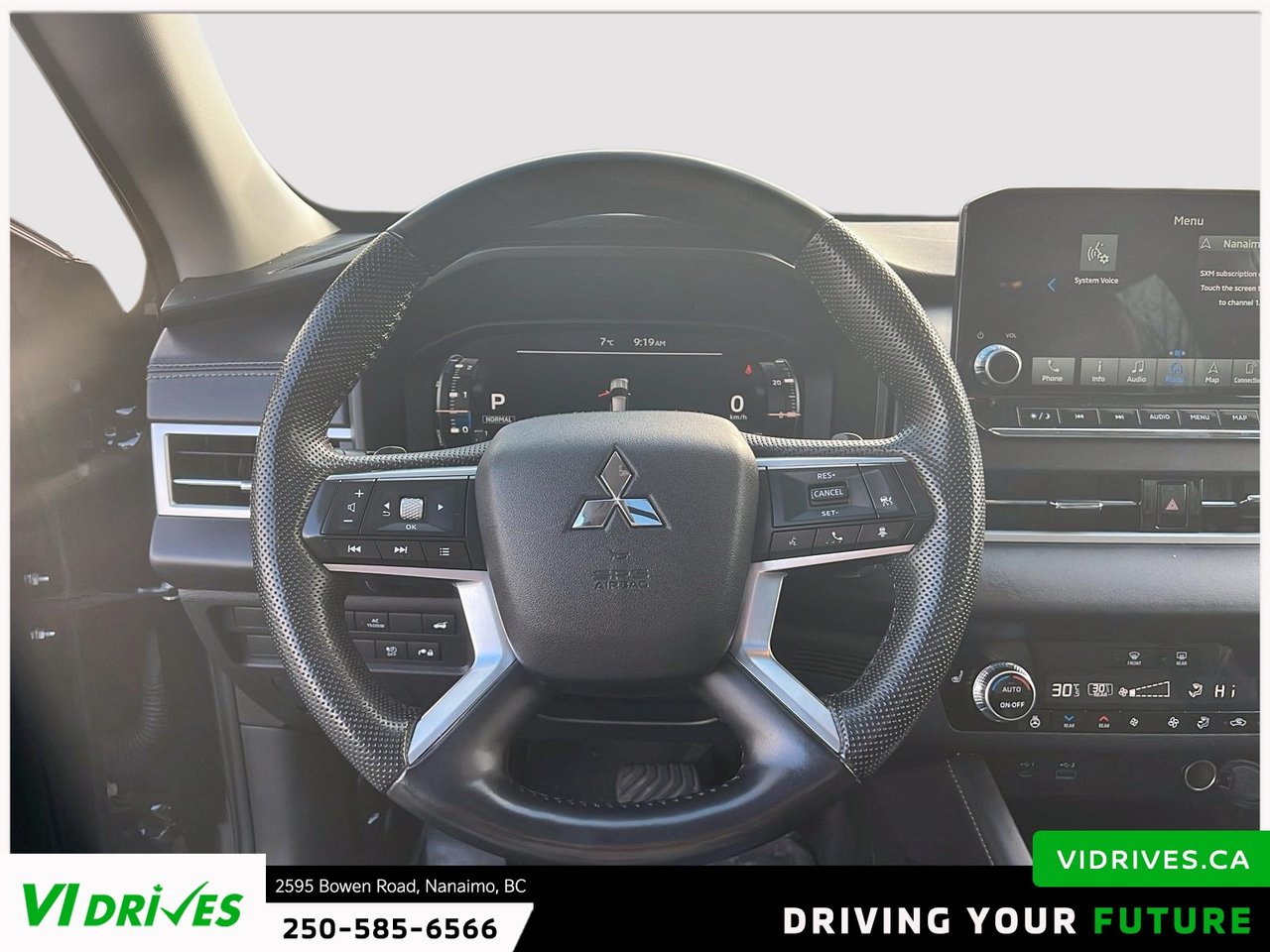 2023 Mitsubishi Outlander PHEV LE-10