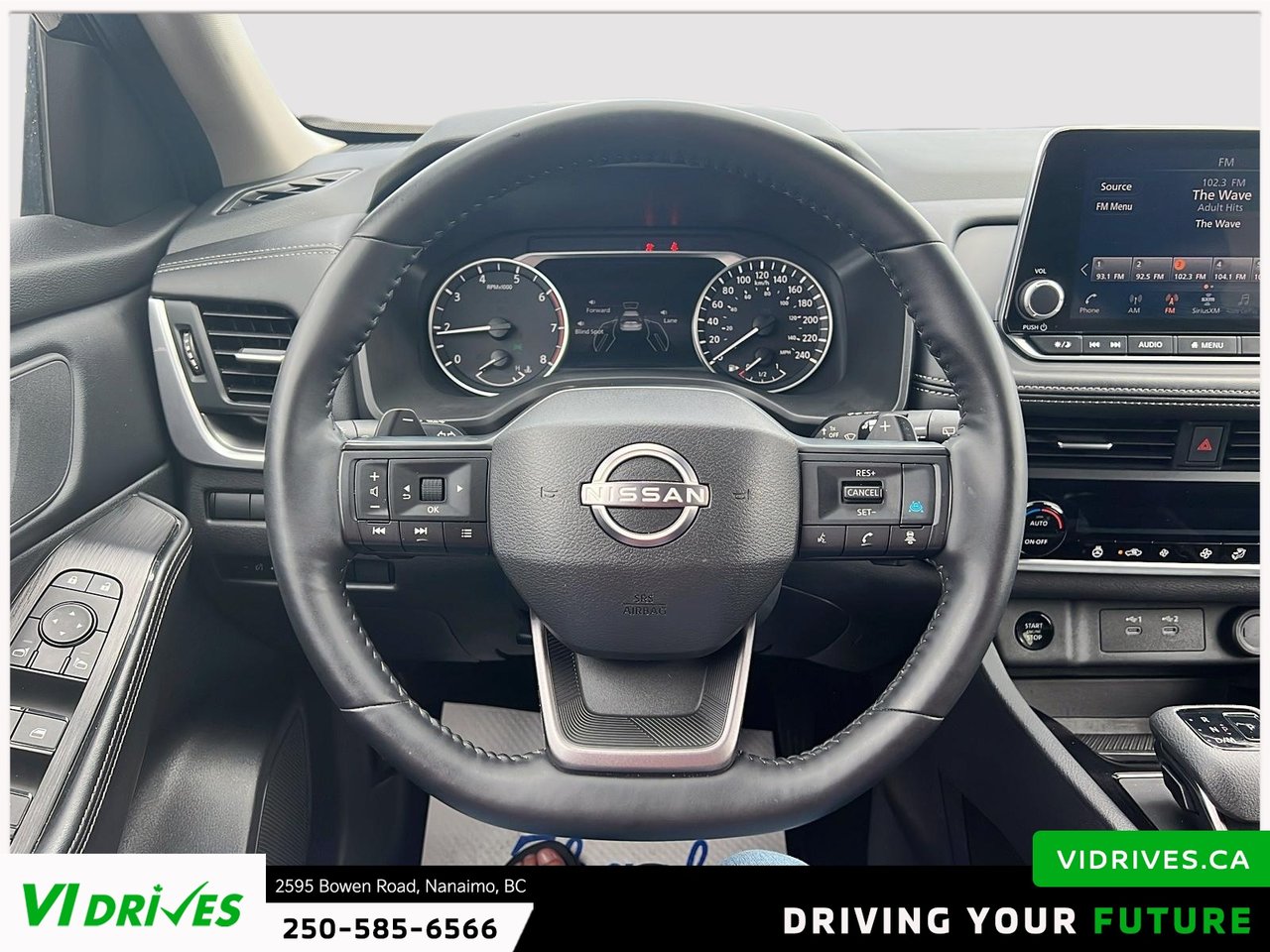 2025 Nissan Rogue SV Moonroof-10