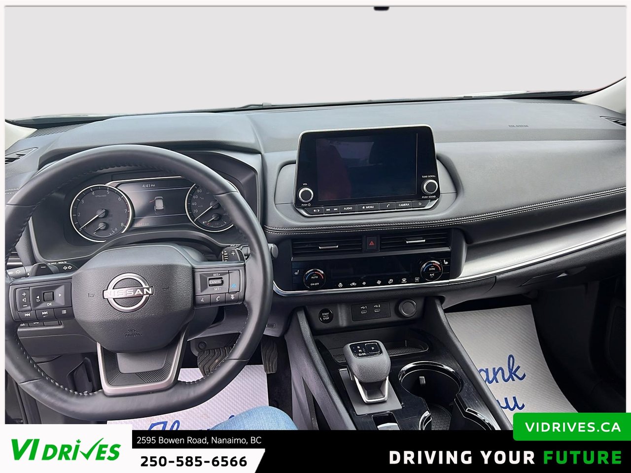 2025 Nissan Rogue SV Moonroof-8