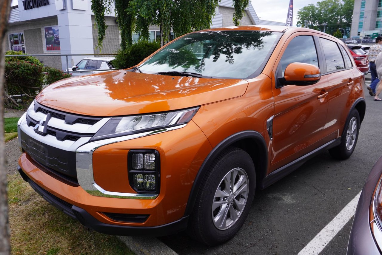  2024 Mitsubishi RVR SE AWC   
