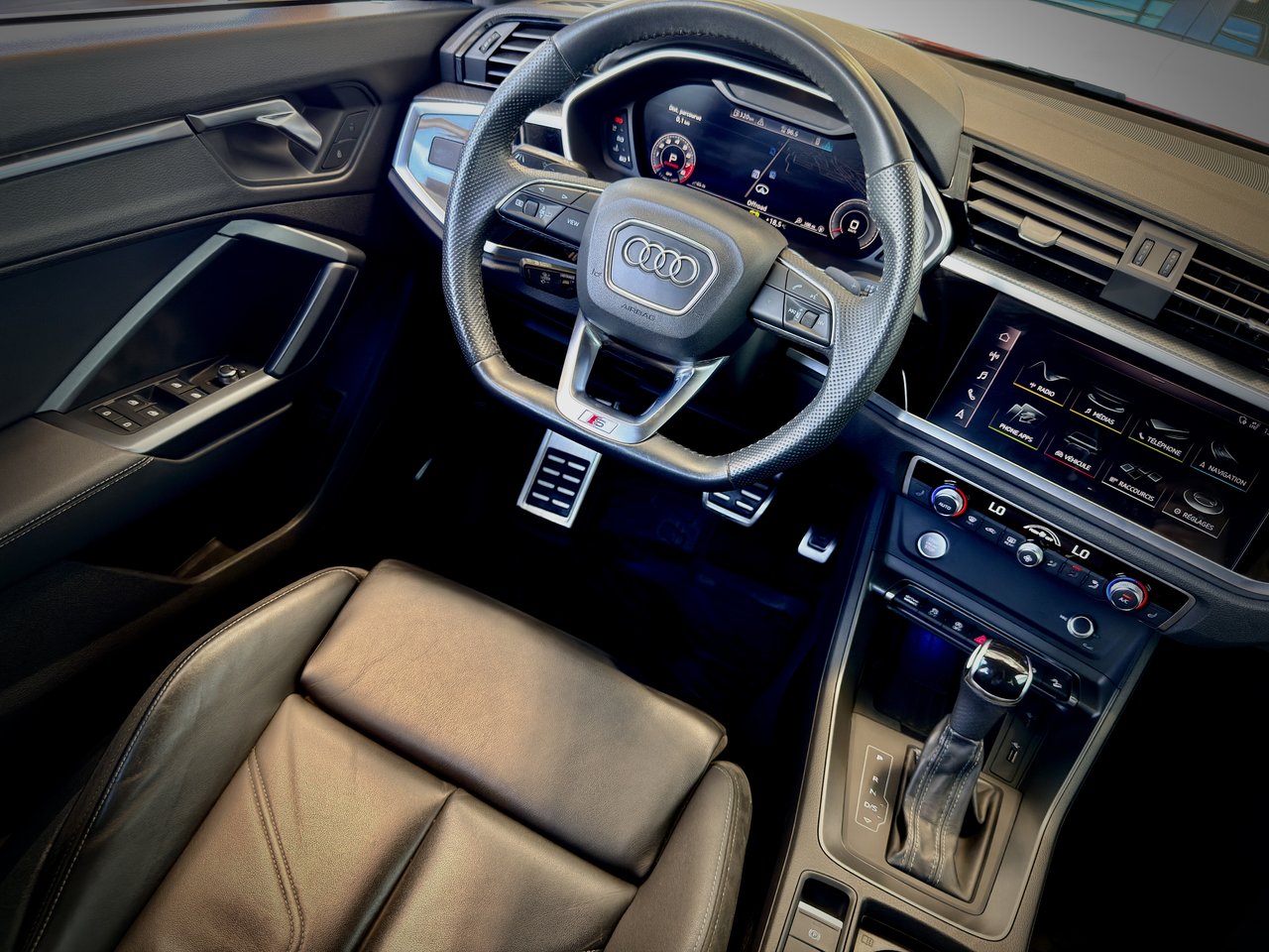 Audi Q3 Technik 2019-20