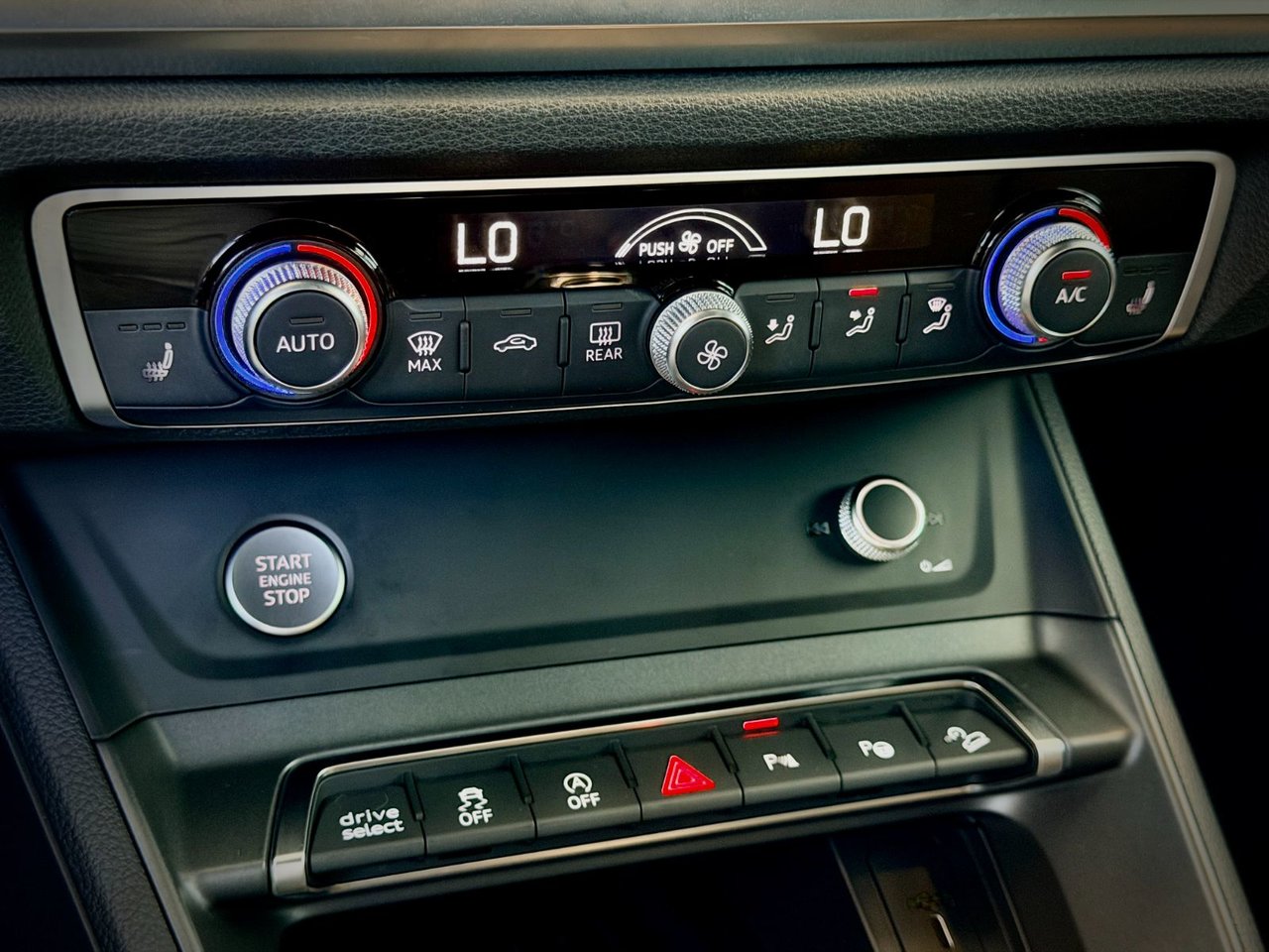 Audi Q3 Technik 2019-29