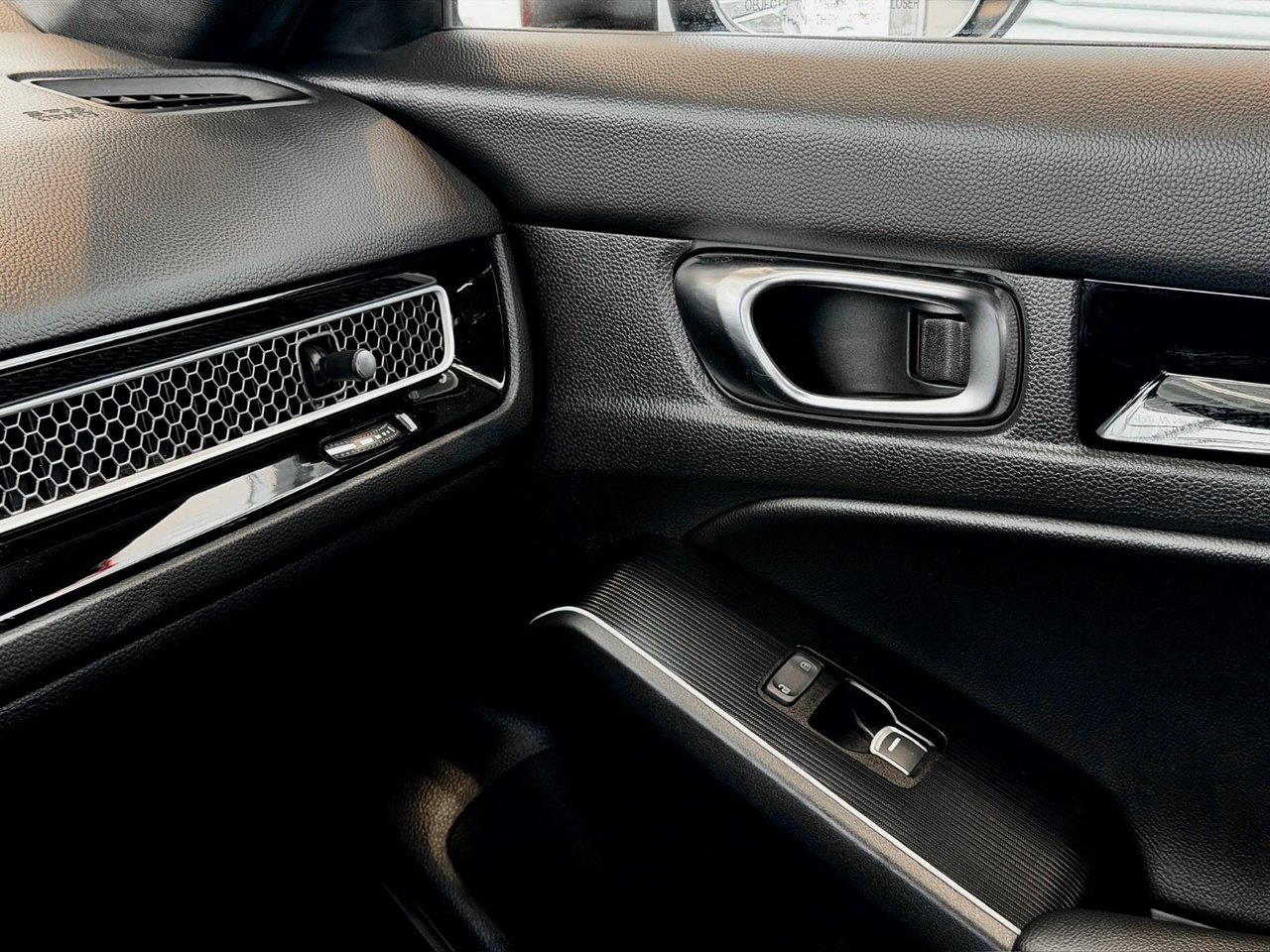Honda Civic Sedan Hybrid Sport Touring 2025-27