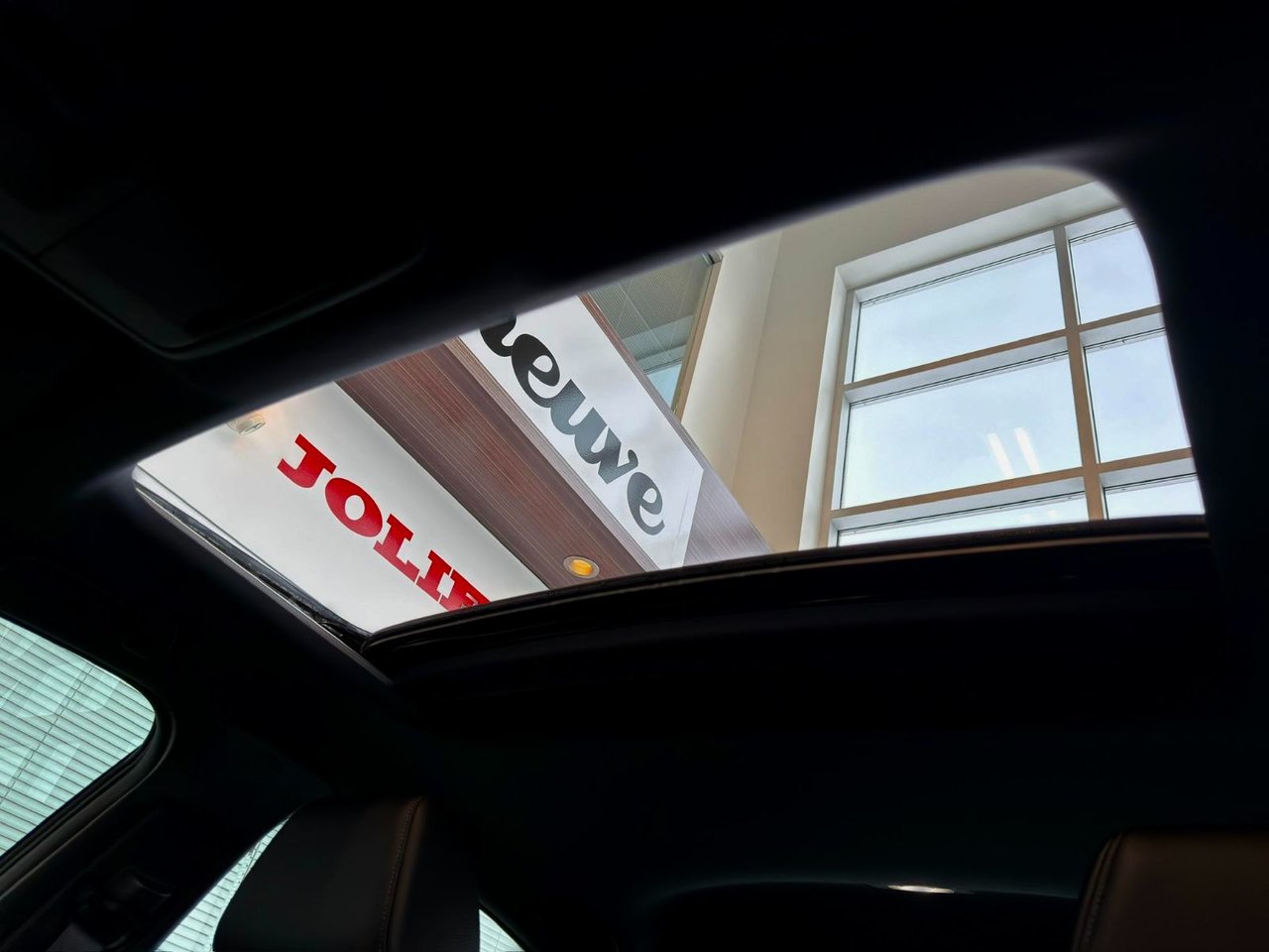 Honda Civic Sedan Hybrid Sport Touring 2025-10
