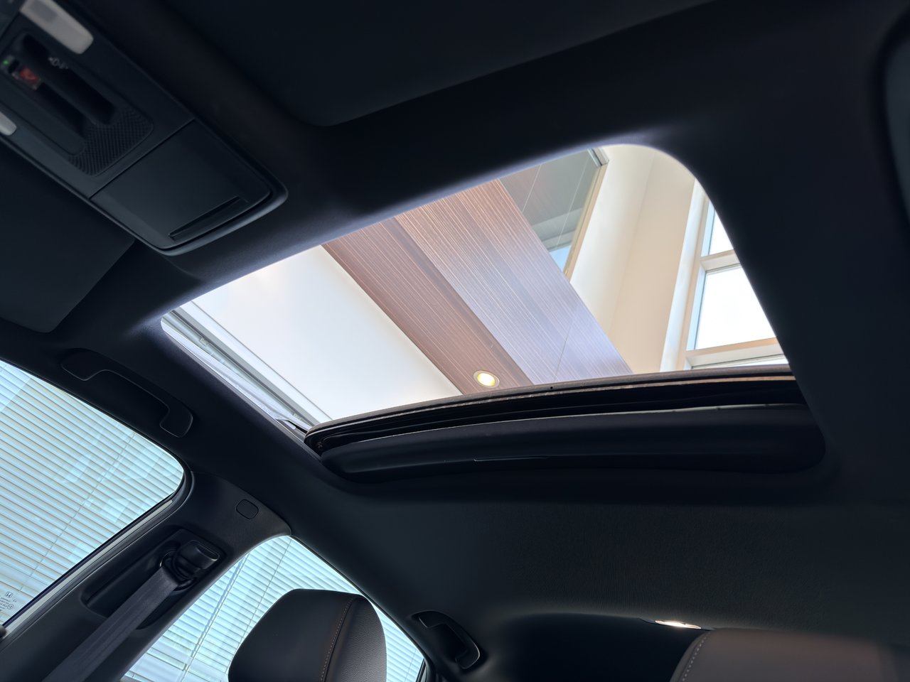 Honda Civic Sedan Hybrid SPORT TOURING 2025-17