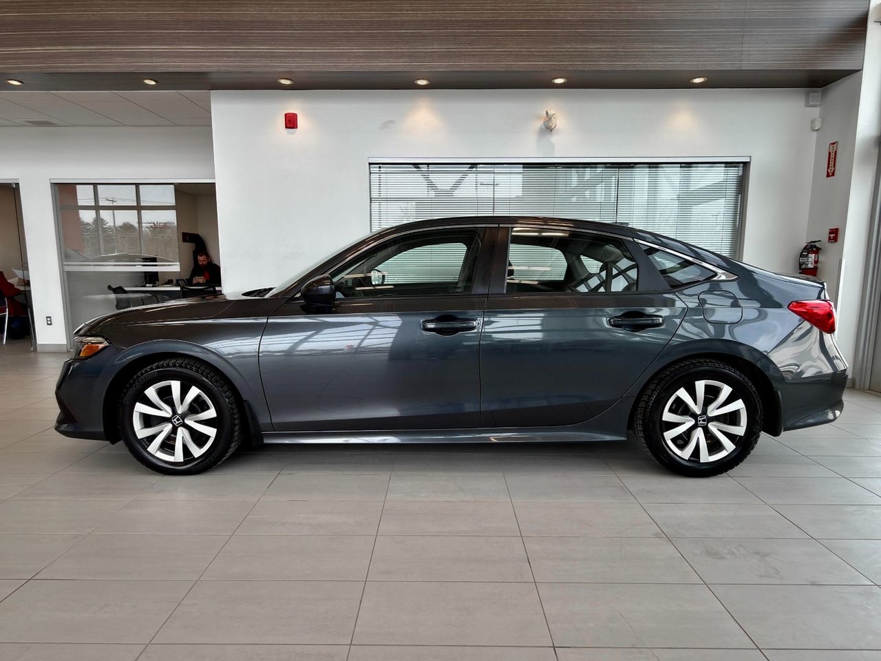 2023 Honda Civic Sedan LX-6