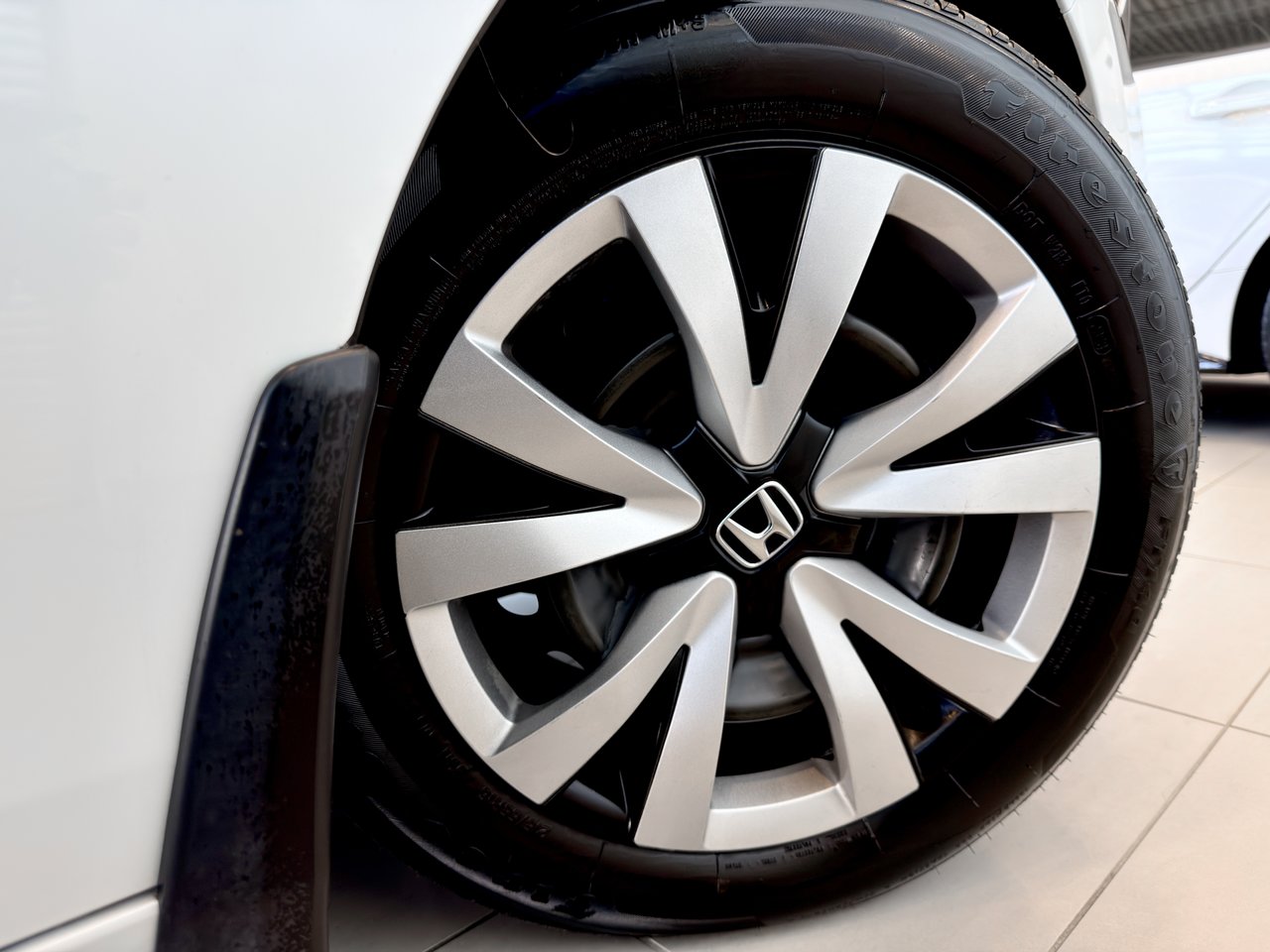 2023 Honda Civic Sedan LX-12