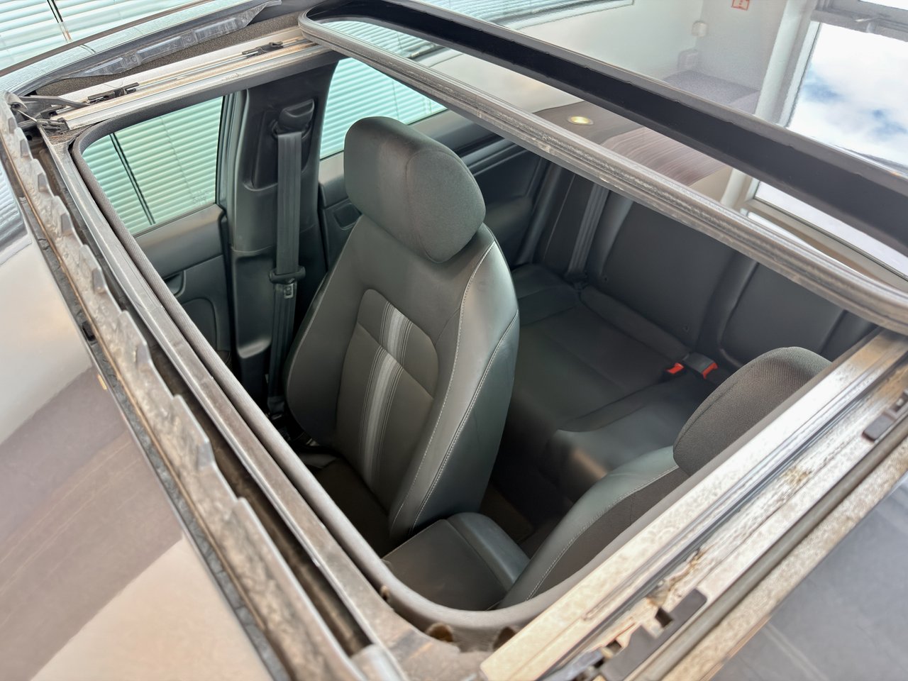 Honda Civic Sedan Sport 2023-12