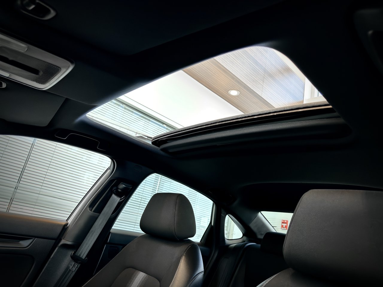 Honda Civic Sedan Sport 2024-12