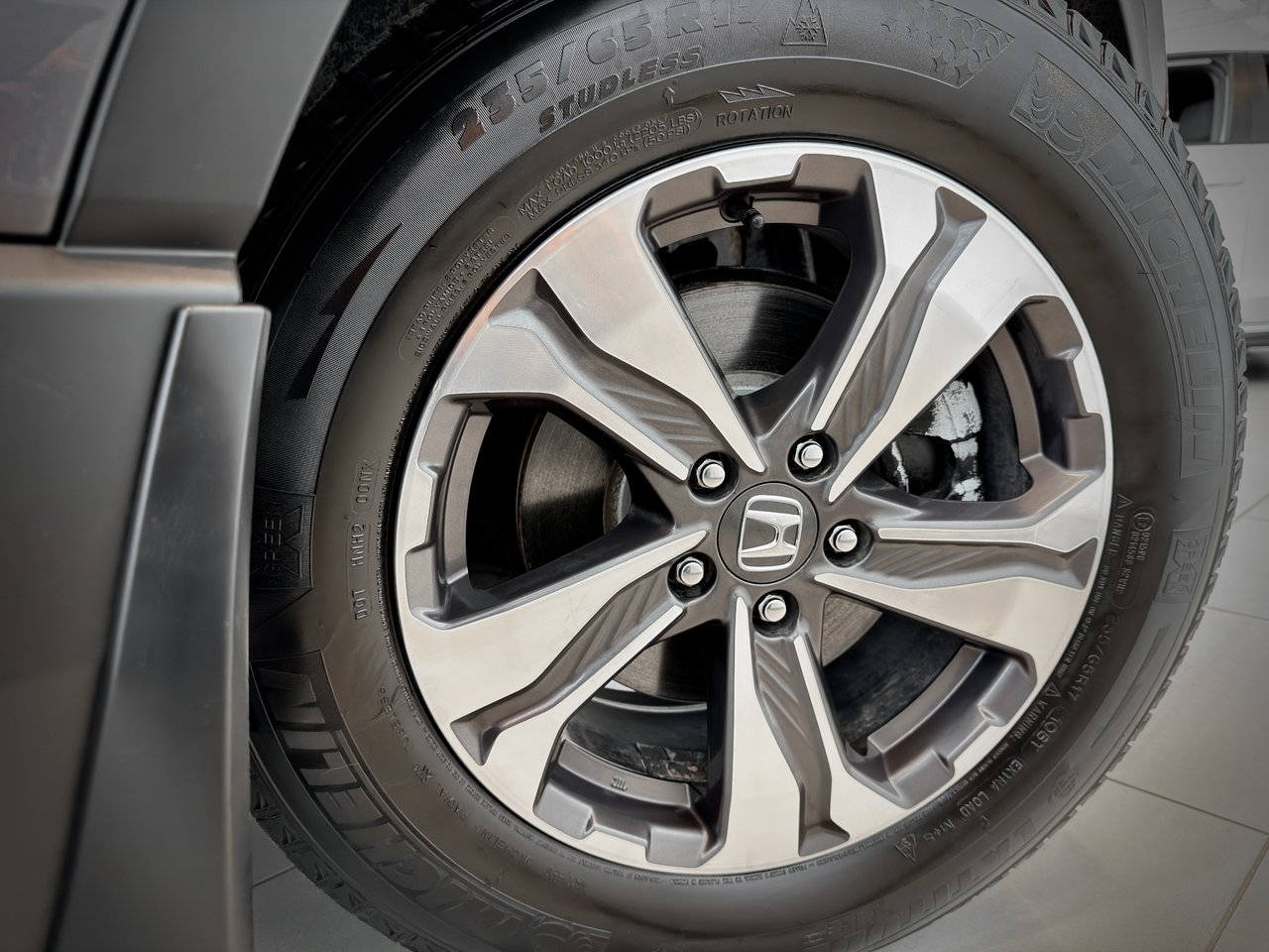Honda CR-V LX 4WD  2017-13