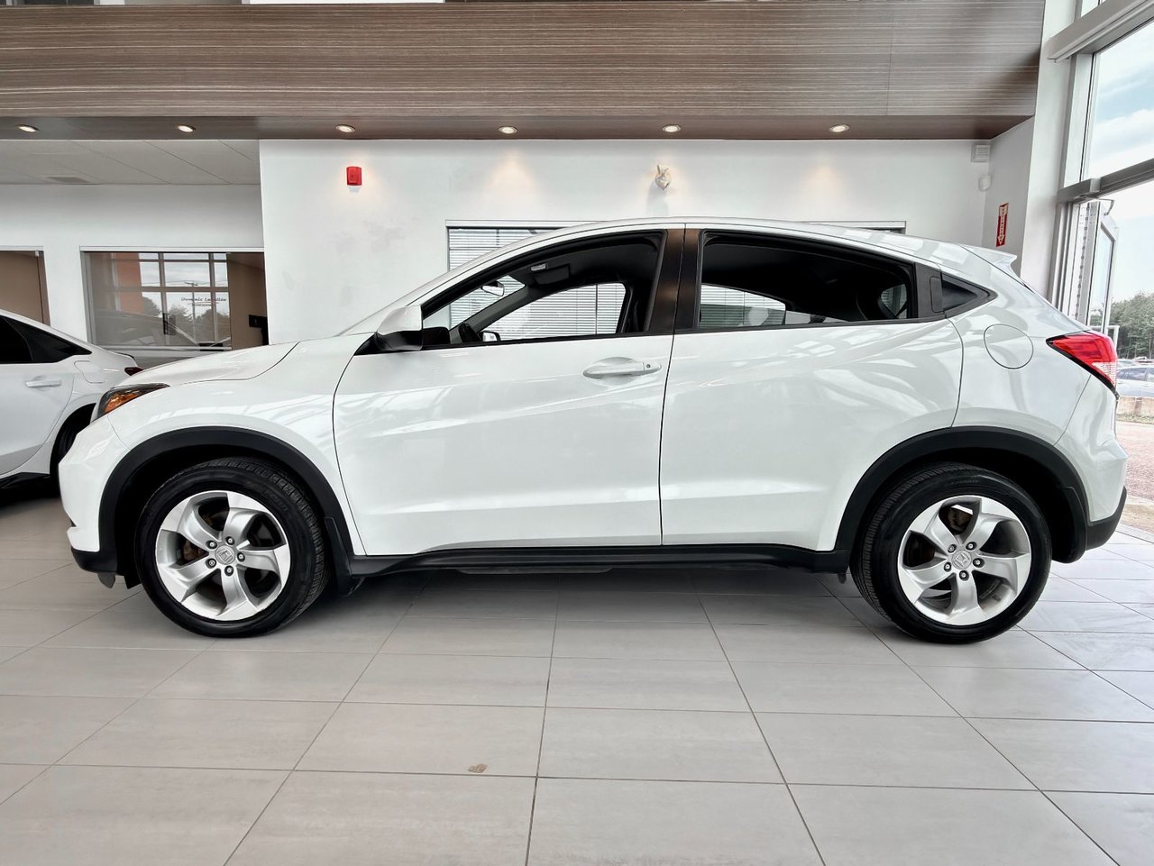 2016 Honda HR-V LX AWD-7