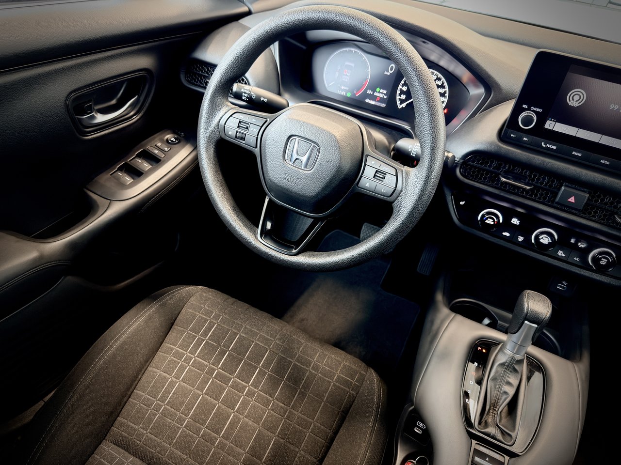 Honda HR-V LX-B 2024-16