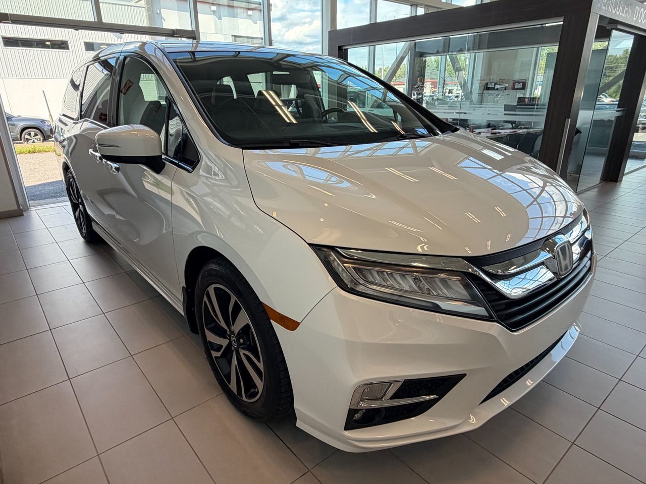 2020 Honda Odyssey Touring-3