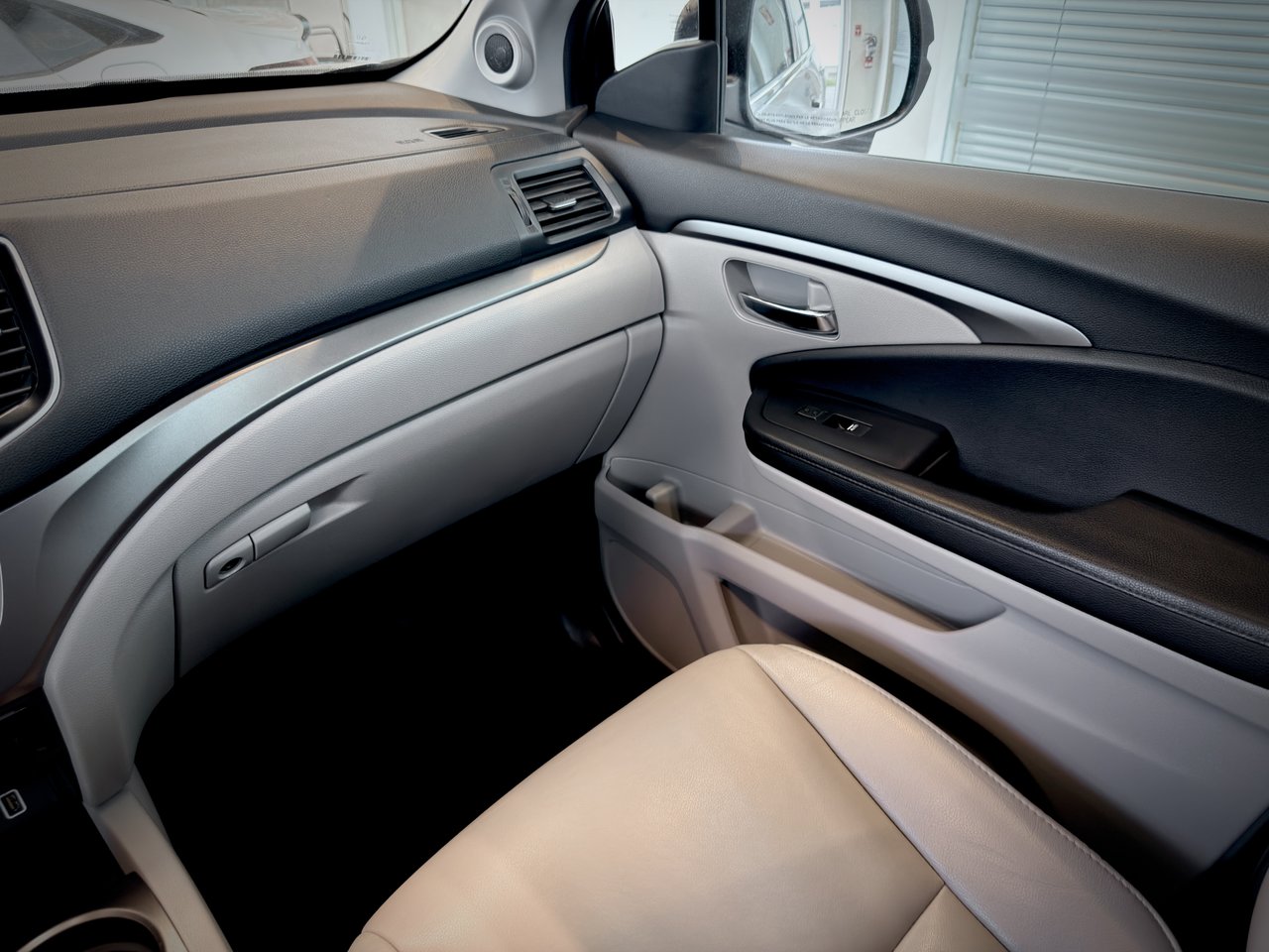 Honda Pilot EX-L Navi 2019-25