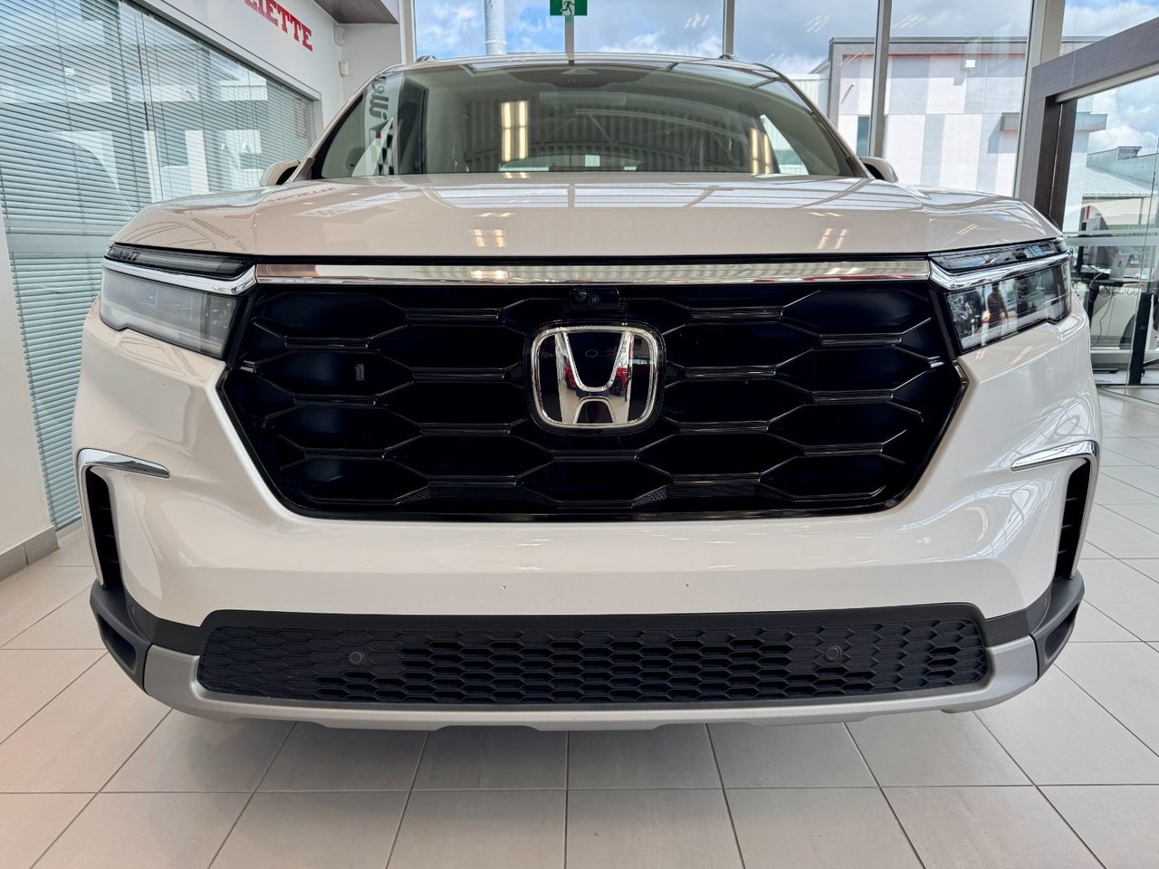 Honda Pilot 2023 usagé de 19 587 km à vendre chez Otogo