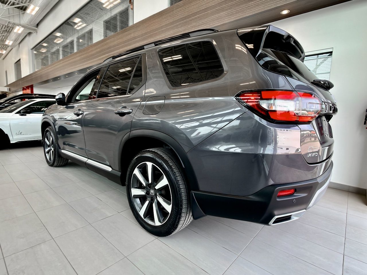 2025 Honda Pilot Touring-8