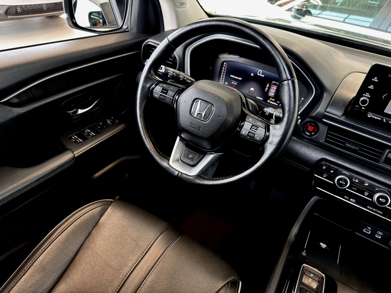 2025 Honda Pilot Touring-21