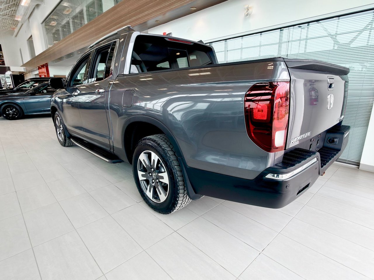 Honda Ridgeline Touring 2019-8