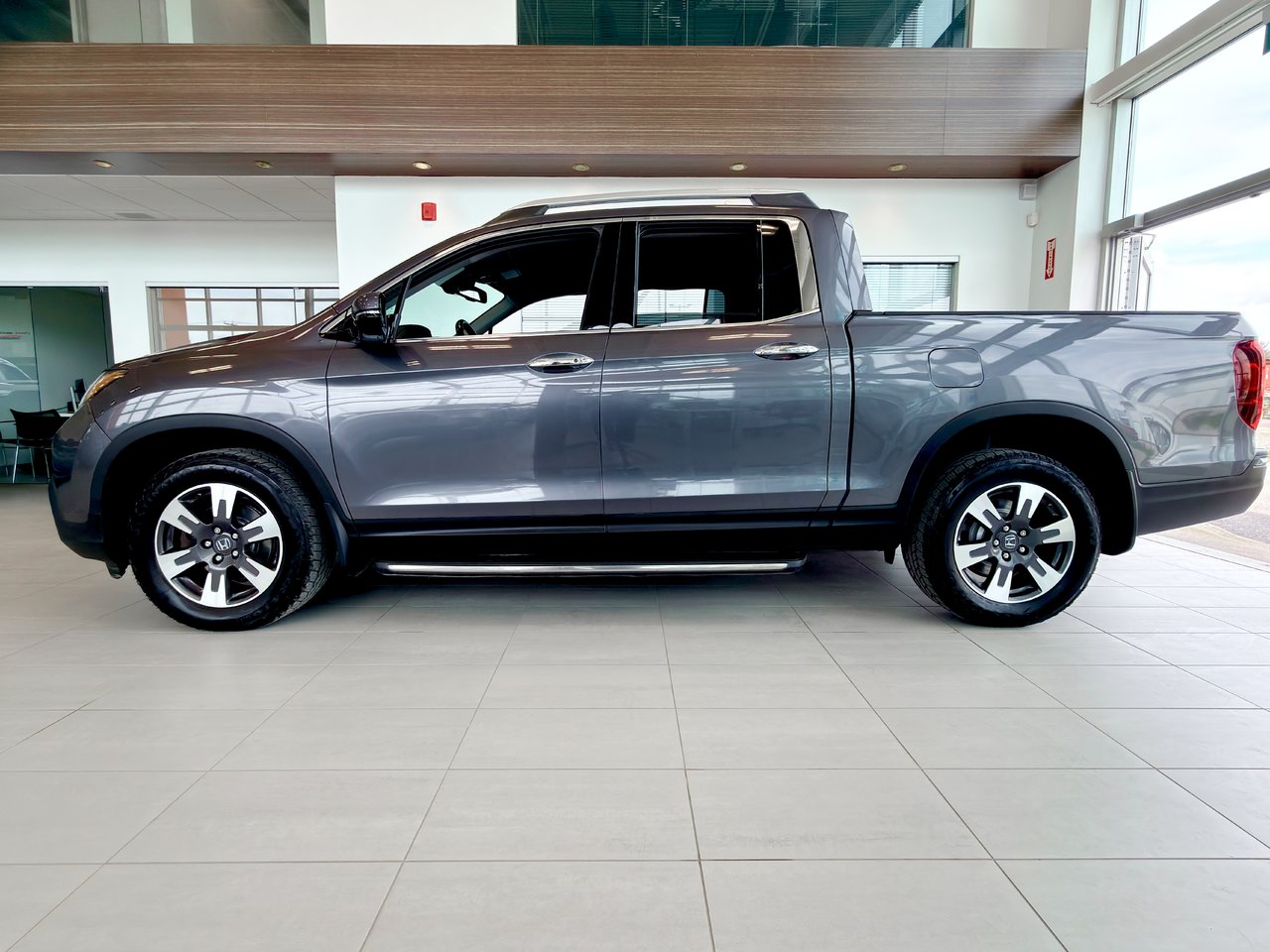 Honda Ridgeline Touring 2019-7
