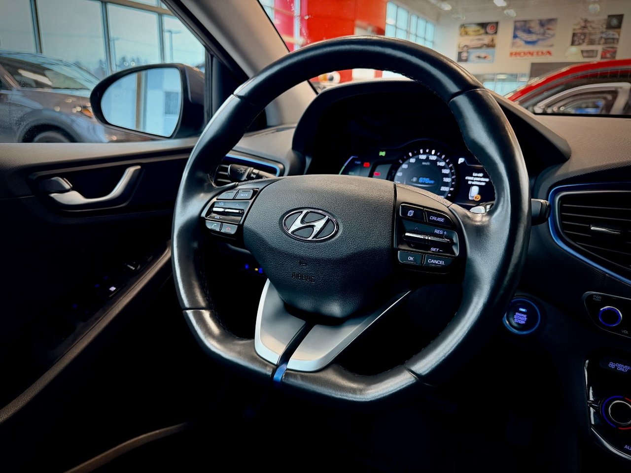 2019 Hyundai Ioniq Preferred Plug IN-15