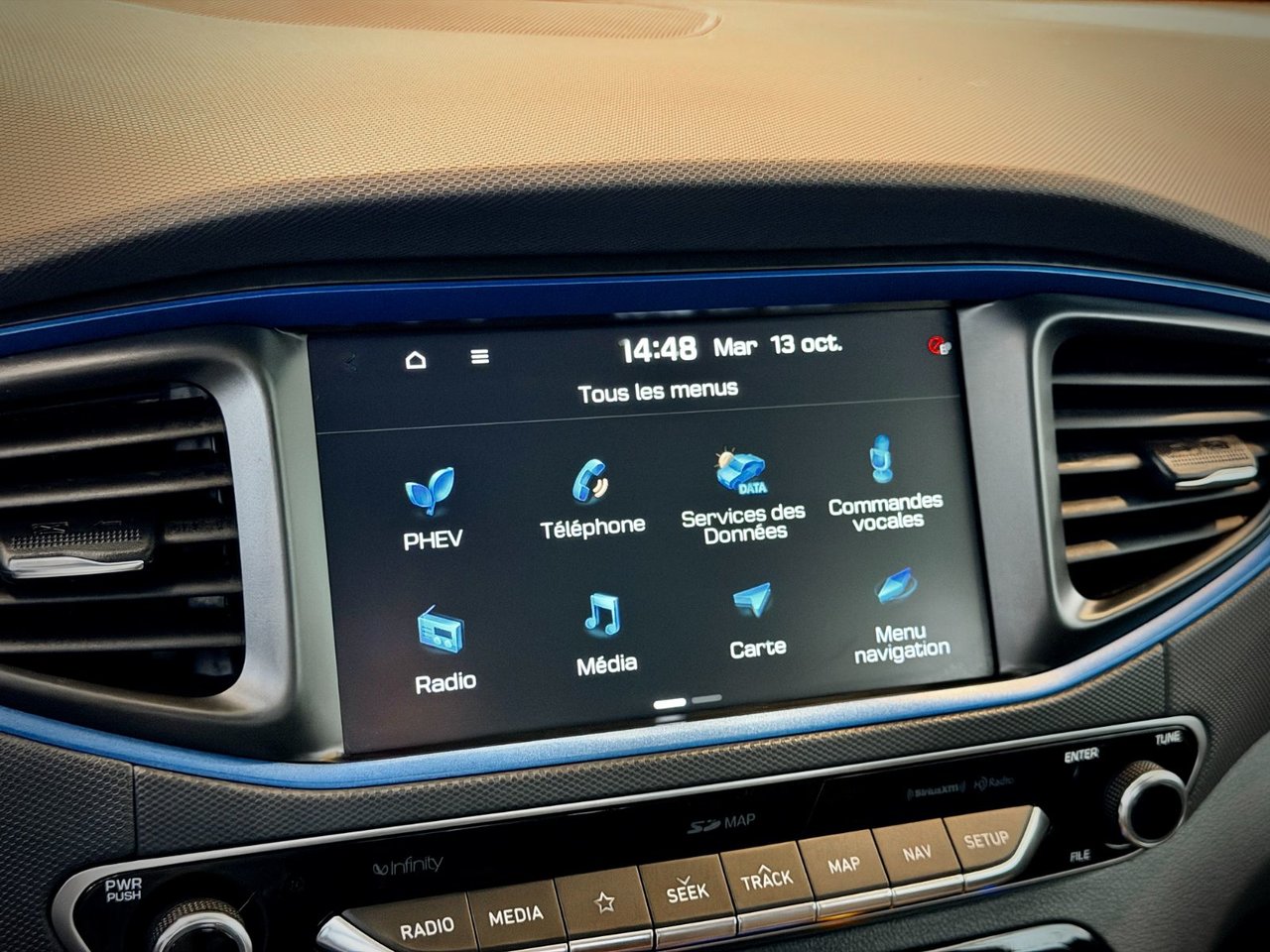 2019 Hyundai Ioniq Preferred Plug IN-21