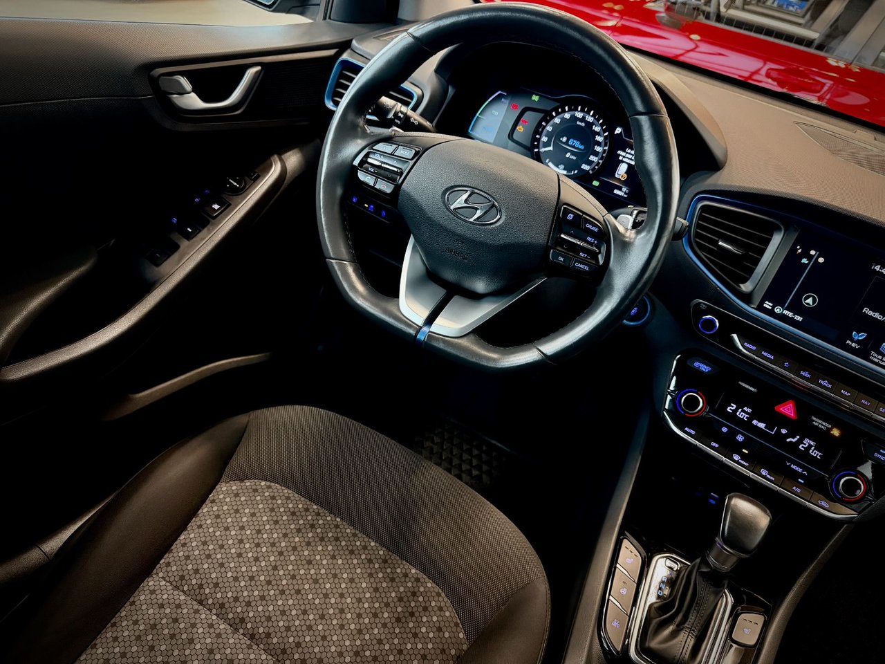 2019 Hyundai Ioniq Preferred Plug IN-12