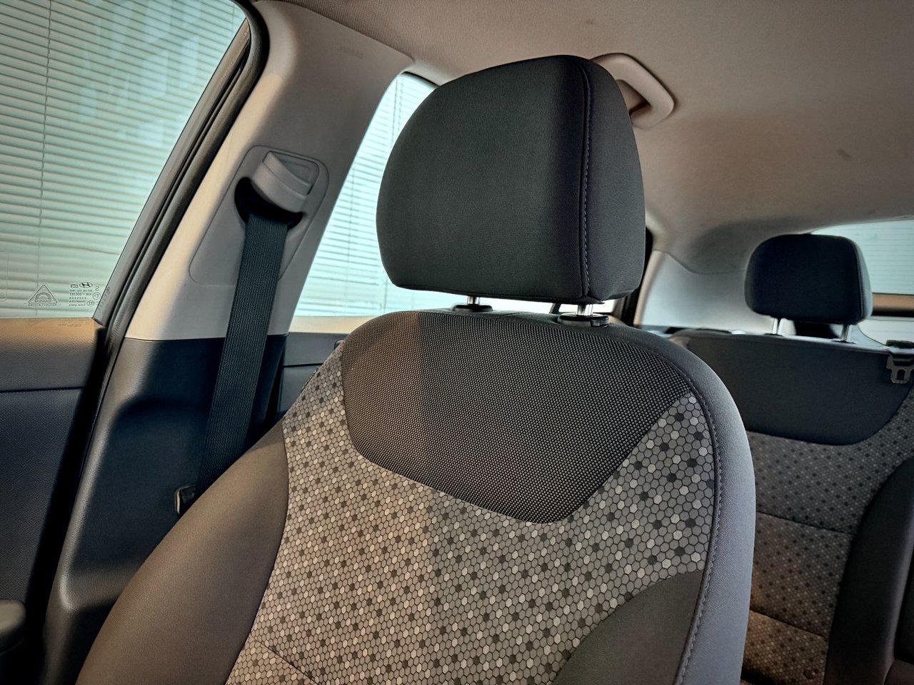 2019 Hyundai Ioniq Preferred Plug IN-18