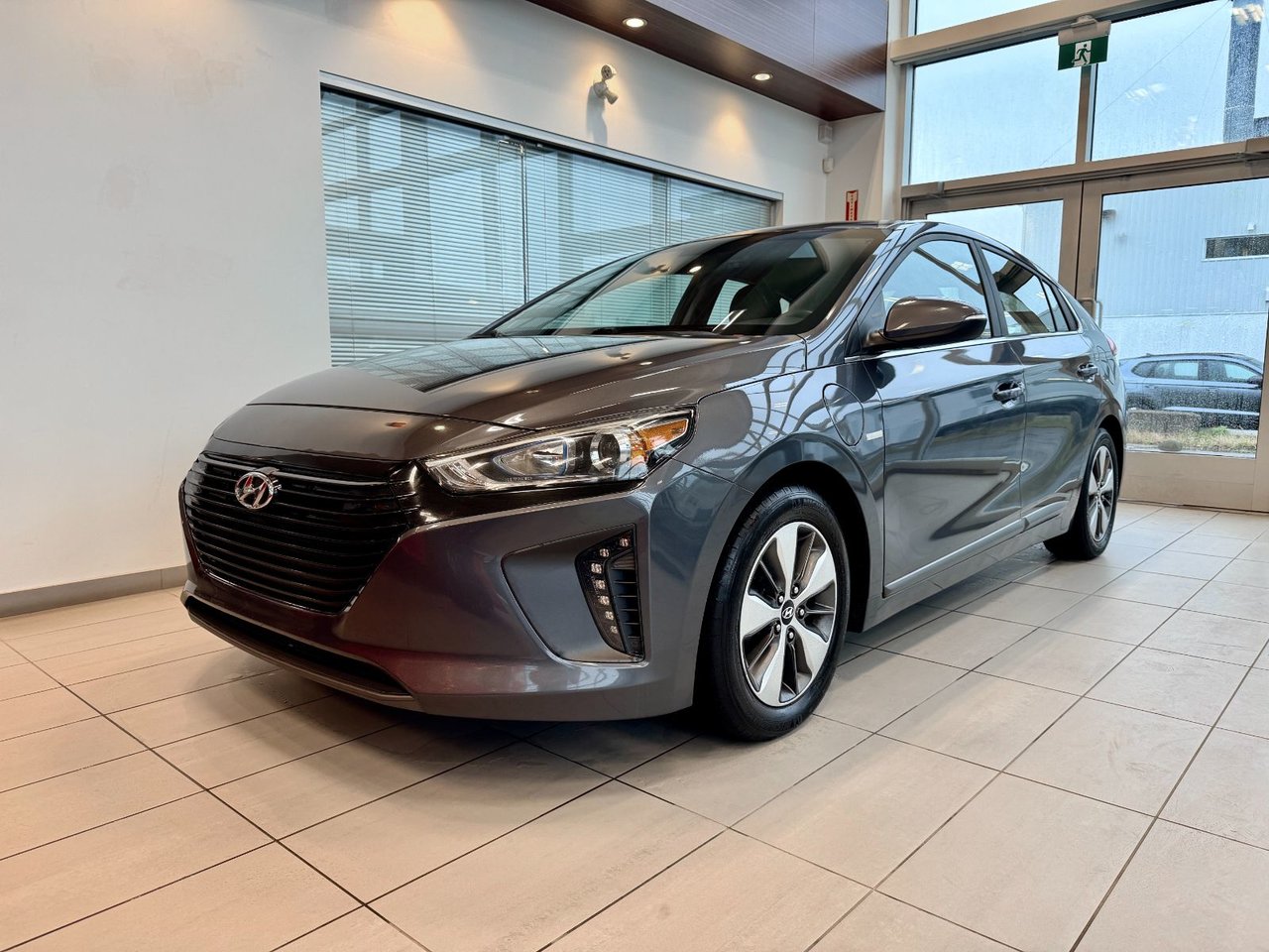 2019 Hyundai Ioniq Preferred Plug IN-3