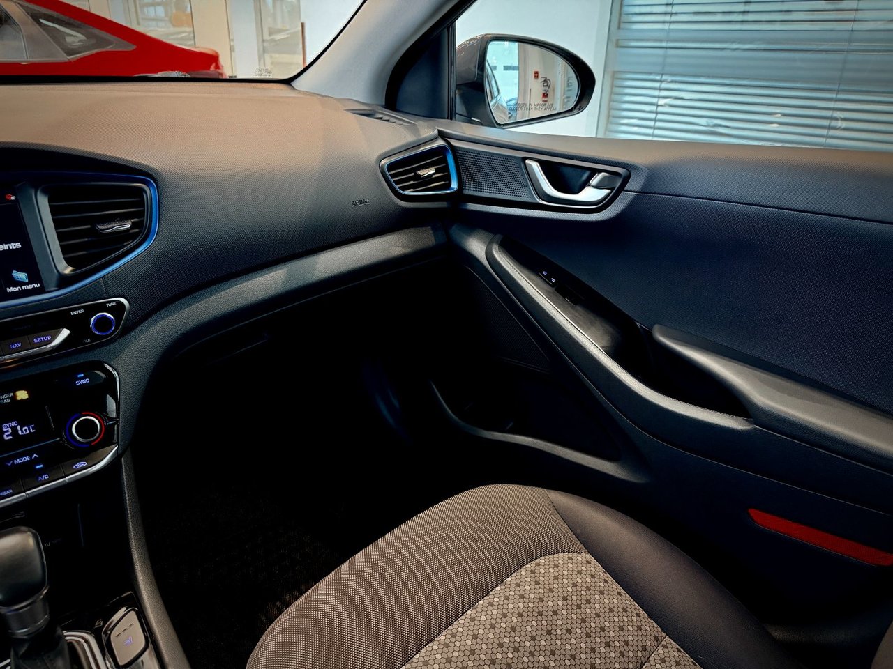 2019 Hyundai Ioniq Preferred Plug IN-14