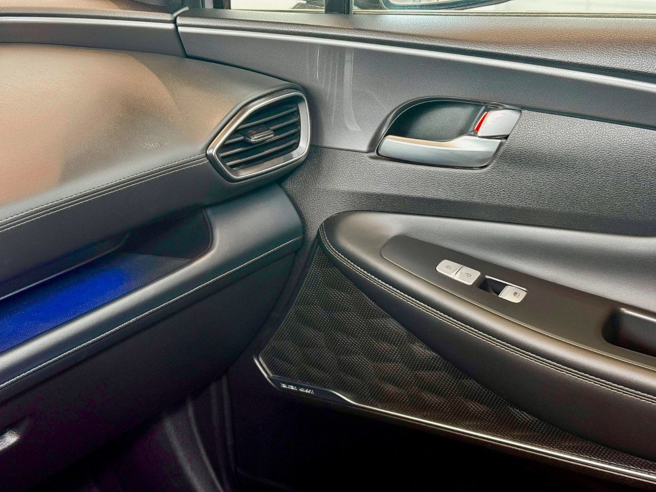 2021 Hyundai Santa Fe Ultimate Calligraphy-33