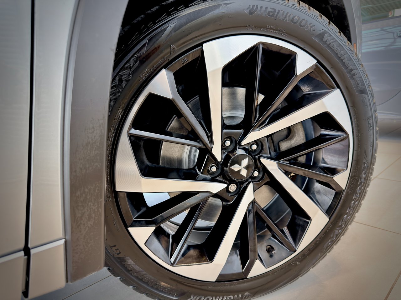 2023 Mitsubishi Outlander GT PREMIUM-15