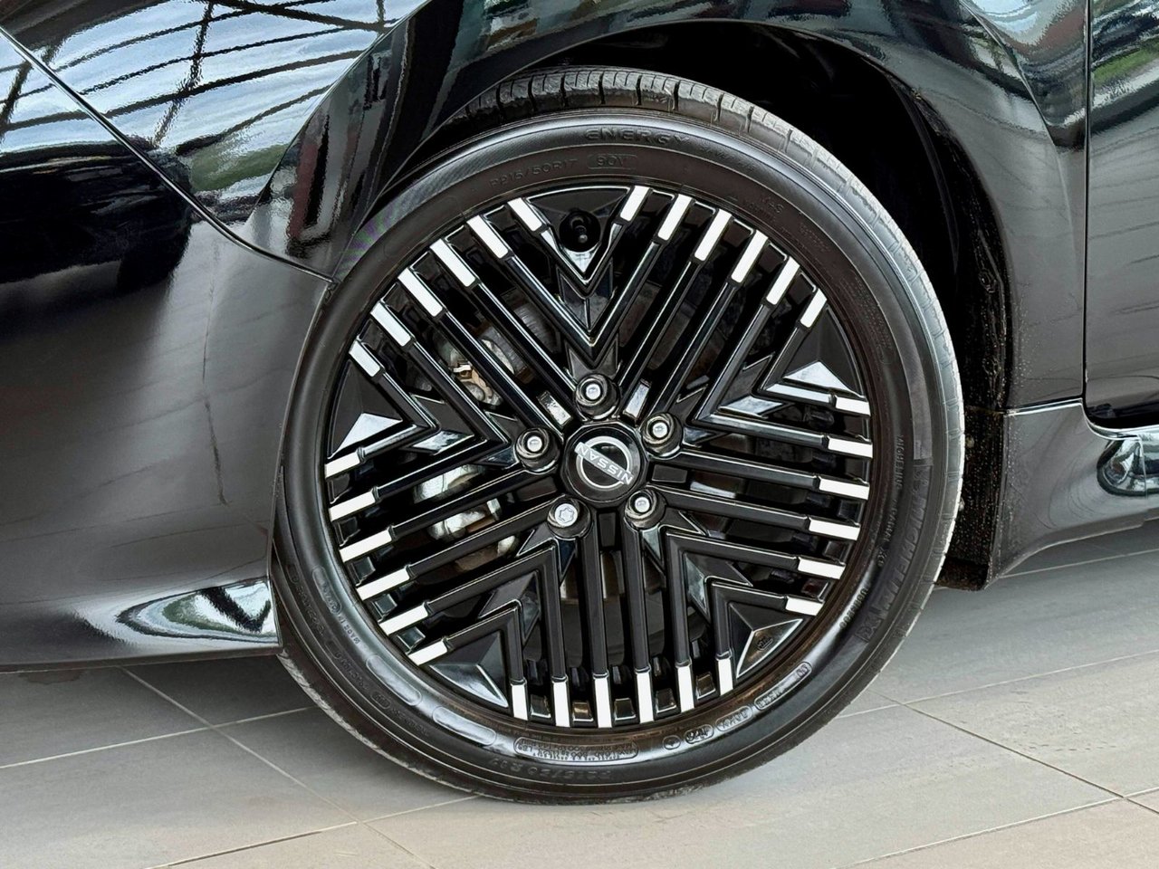 2023 Nissan Leaf SV-11