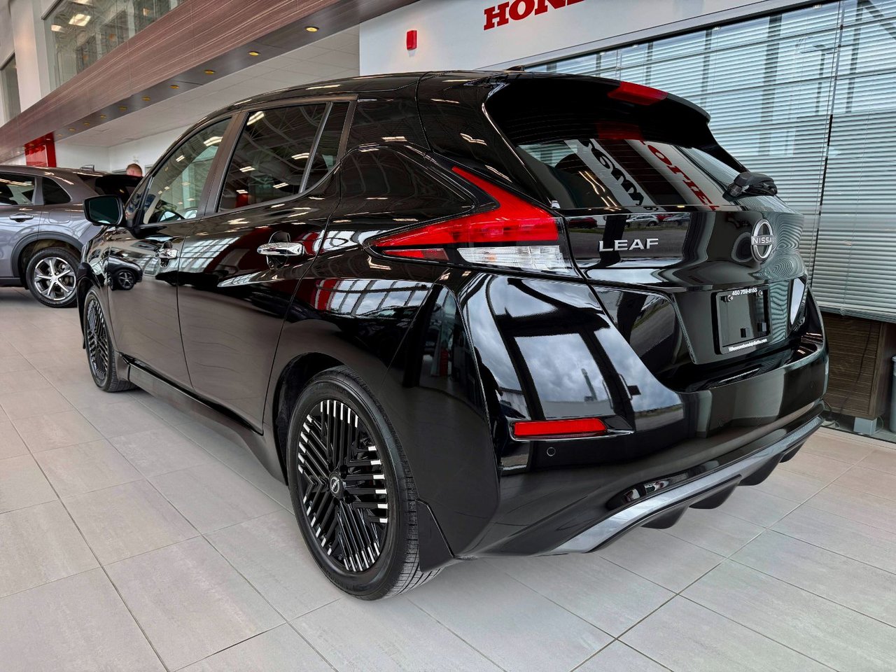 2023 Nissan Leaf SV-7