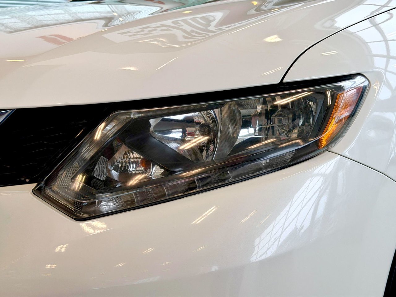 2016 Nissan Rogue SV AWD-17