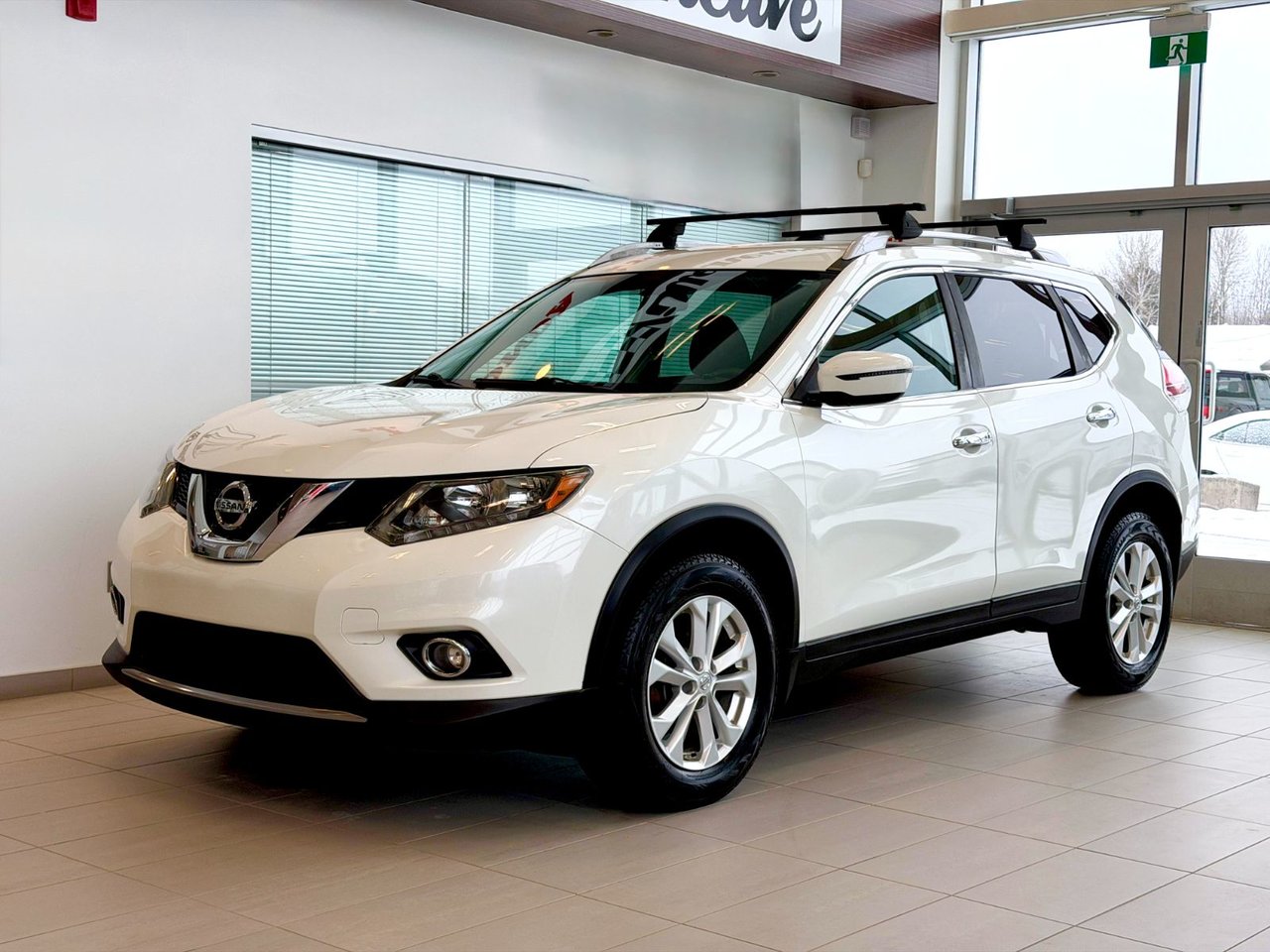 2016 Nissan Rogue SV AWD-2