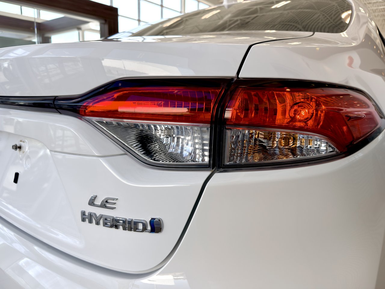 Toyota Corolla LE LE HYBRID 2023-11