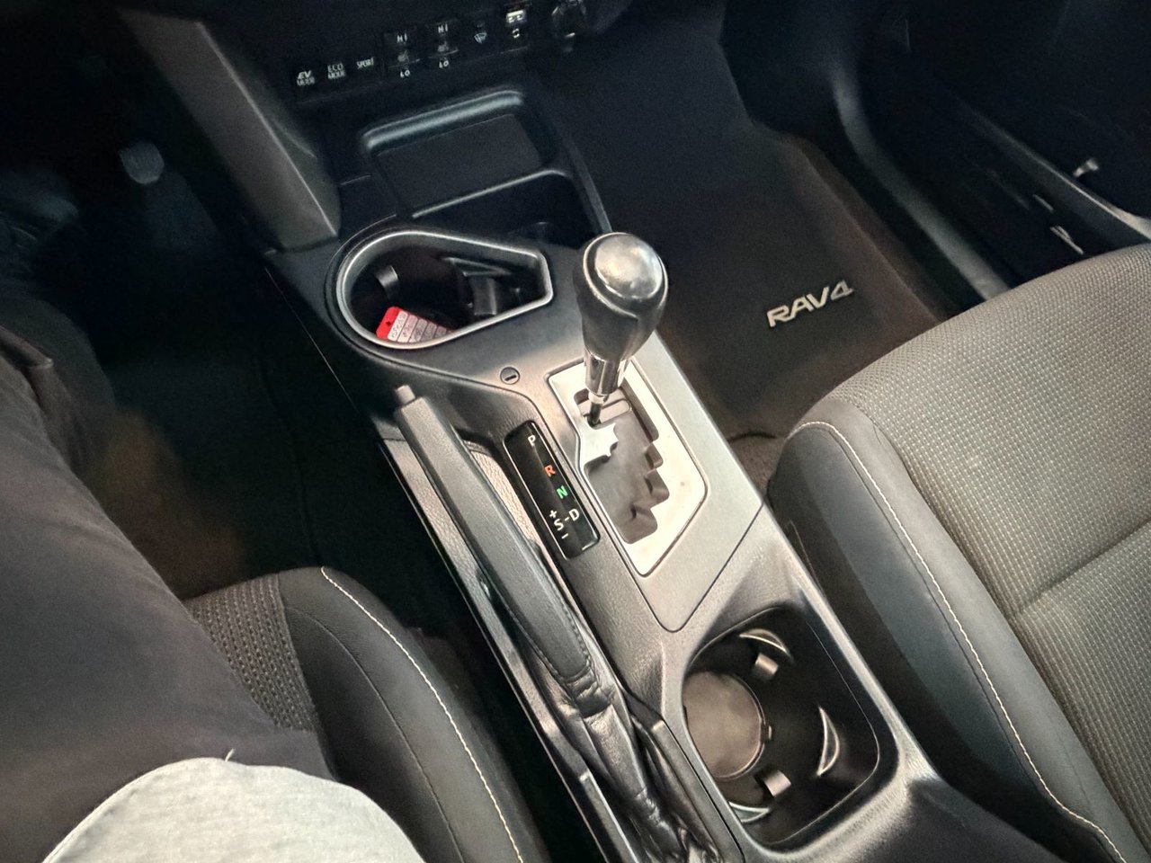 Toyota RAV4 Hybrid EXL 2017-8