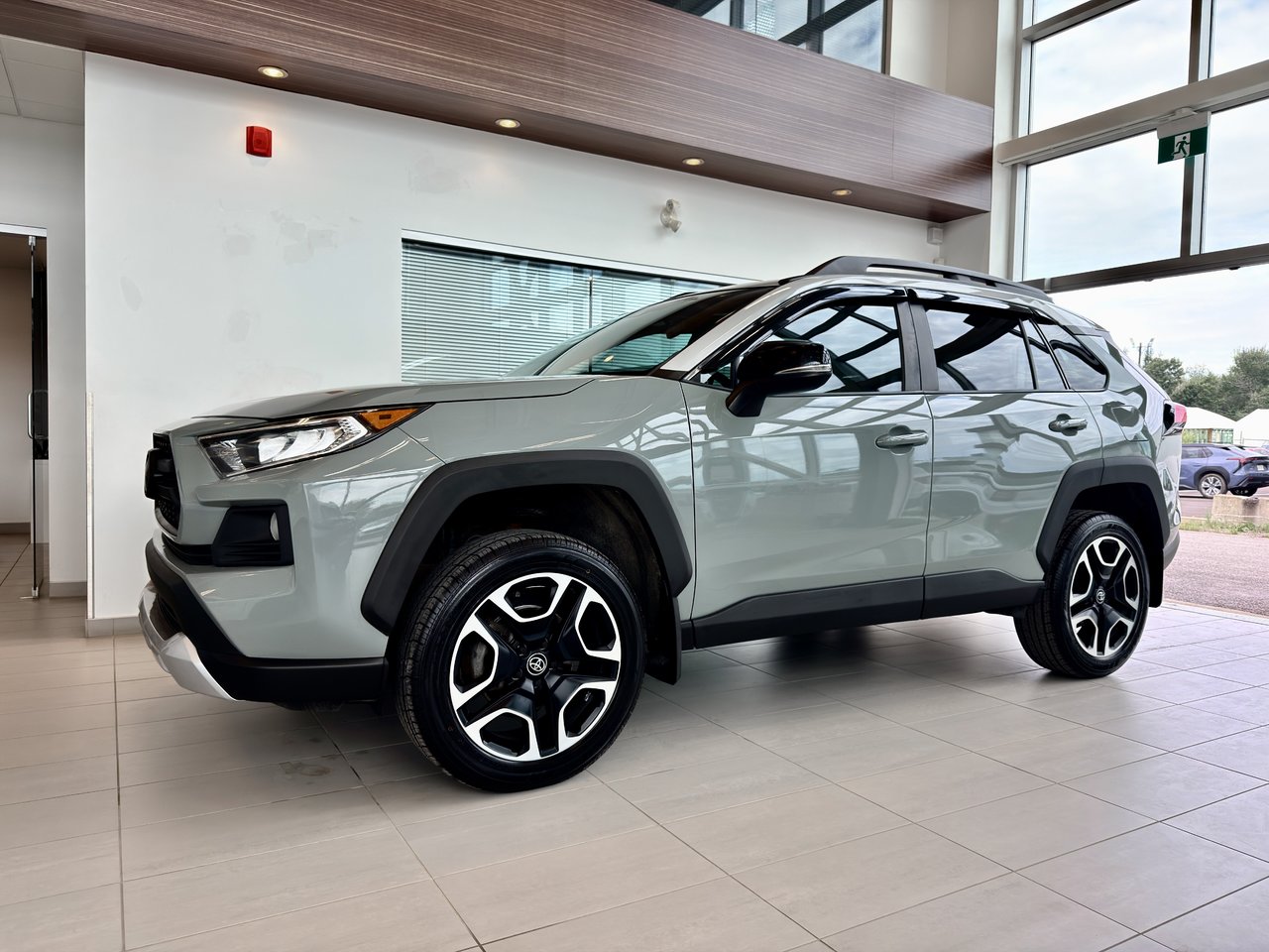 2020 Toyota RAV4 Trail-2