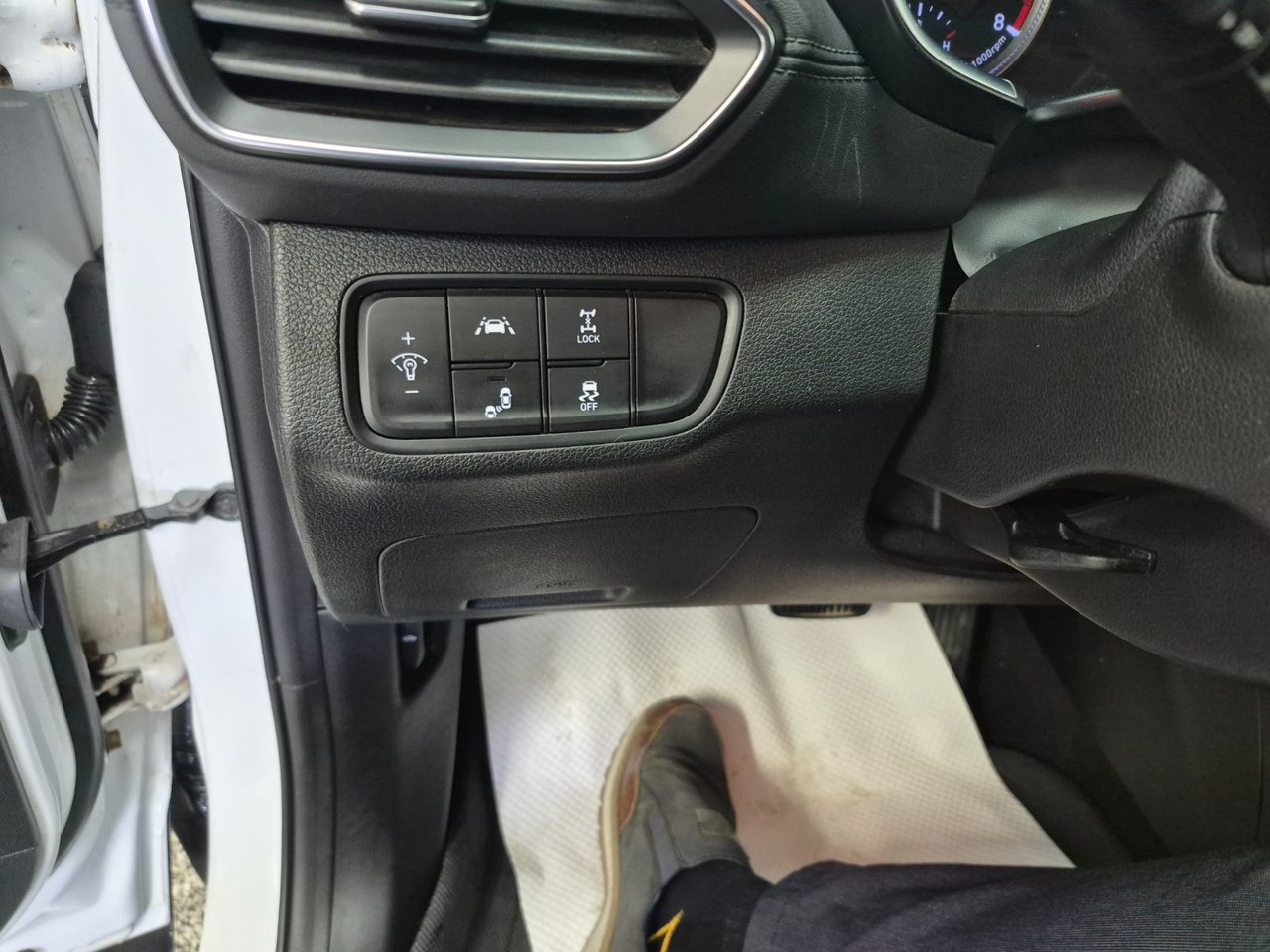 2019 Hyundai SANTA FE PREFERRED-13