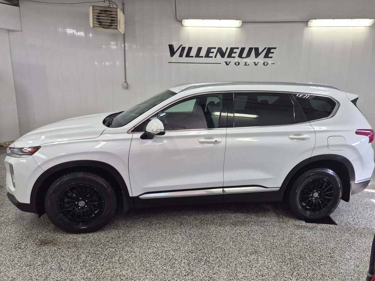 2019 Hyundai SANTA FE PREFERRED-1