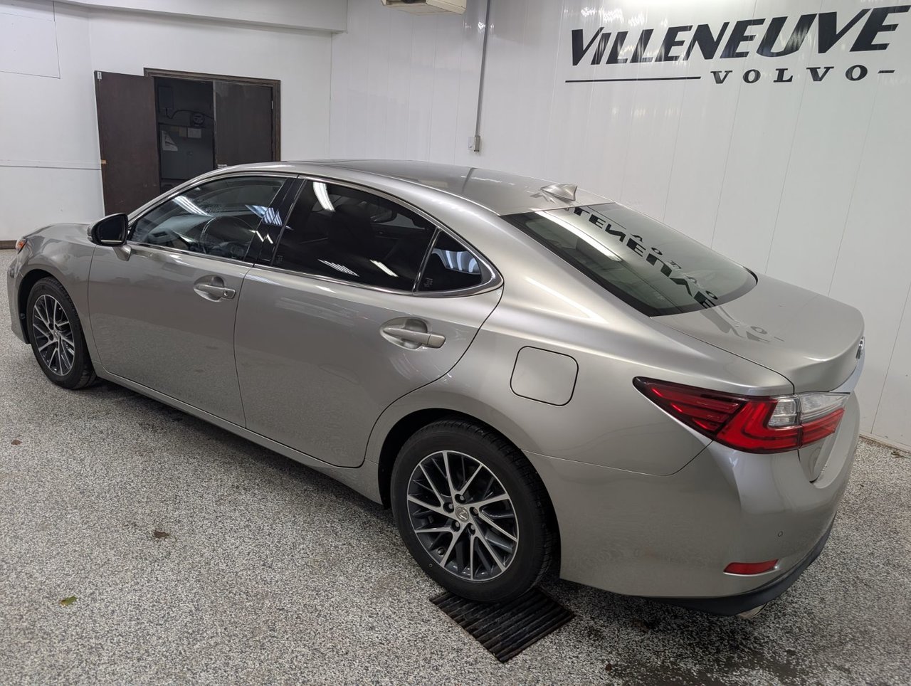 Lexus ES 350 BASE 2017-3