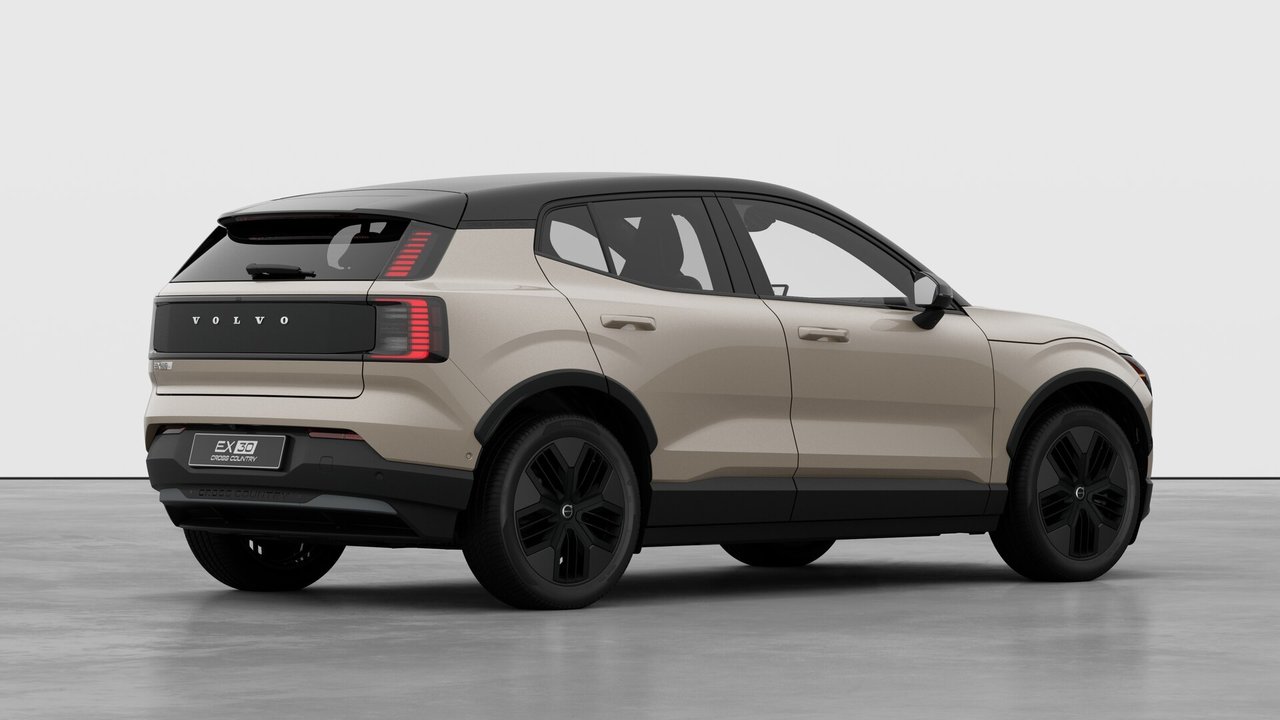 2026 Volvo EX30 Ultra Cross Country-3