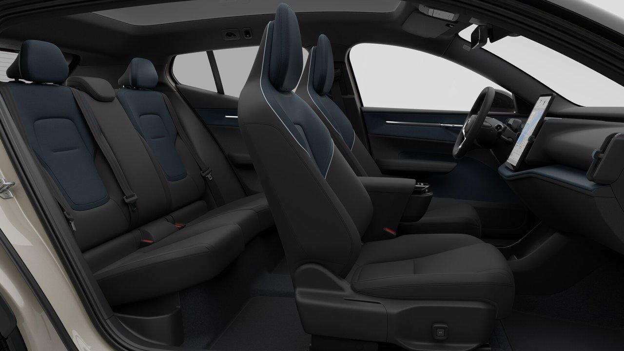 2026 Volvo EX30 Ultra Cross Country-11