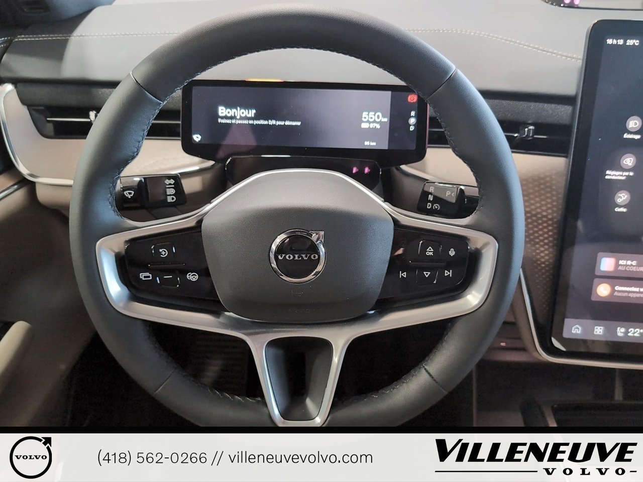 Volvo EX90 Ultra 2025-11