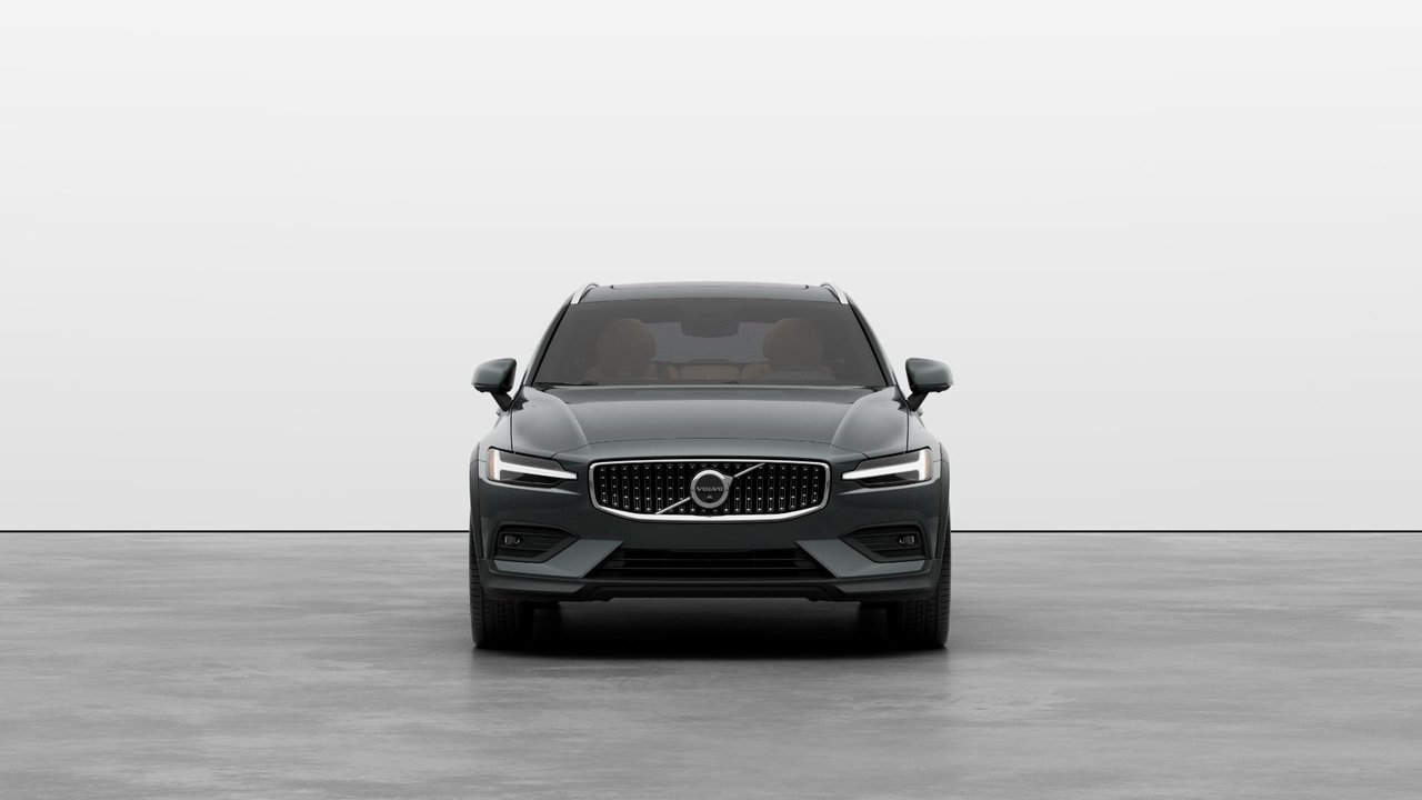 2026 Volvo V60 Cross Country Ultra-2